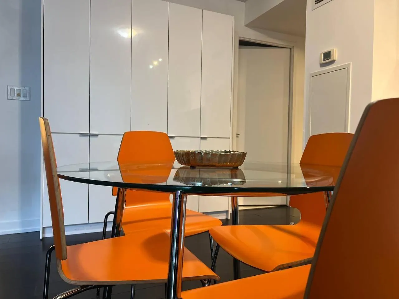 Apartment Axiom Suites Toronto