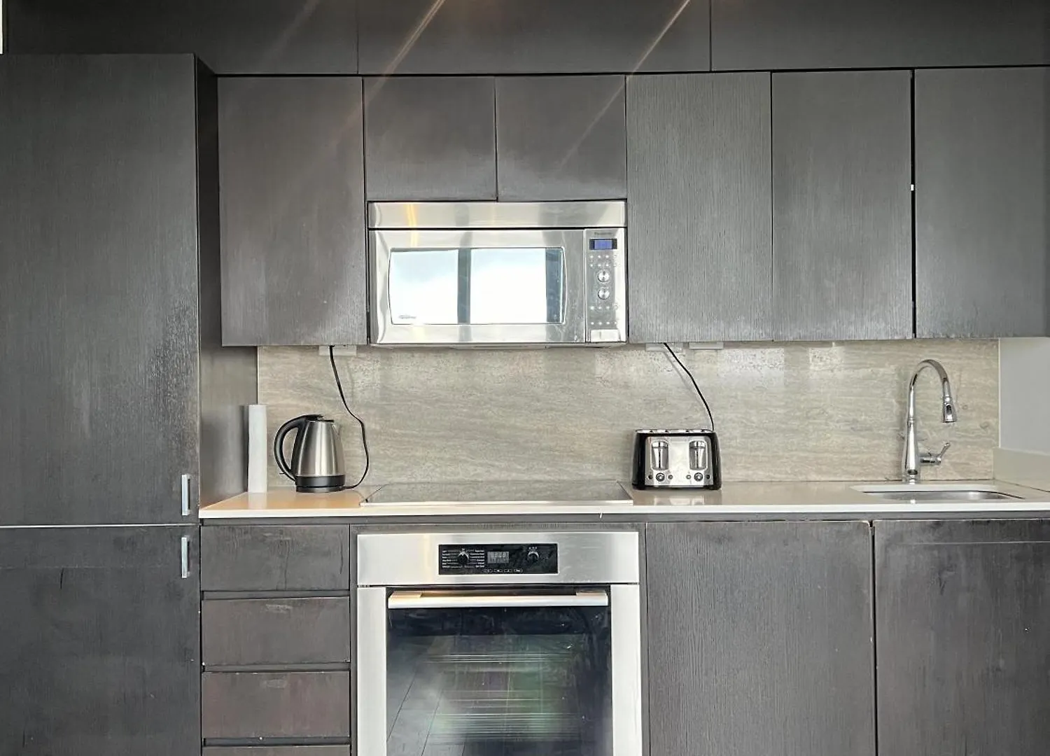 Axiom Suites Toronto Apartment