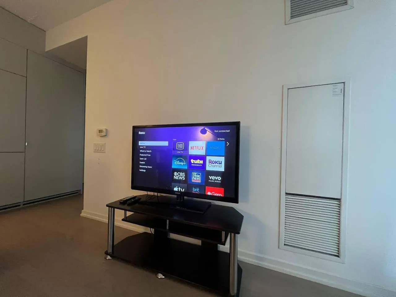 Apartment Axiom Suites Toronto