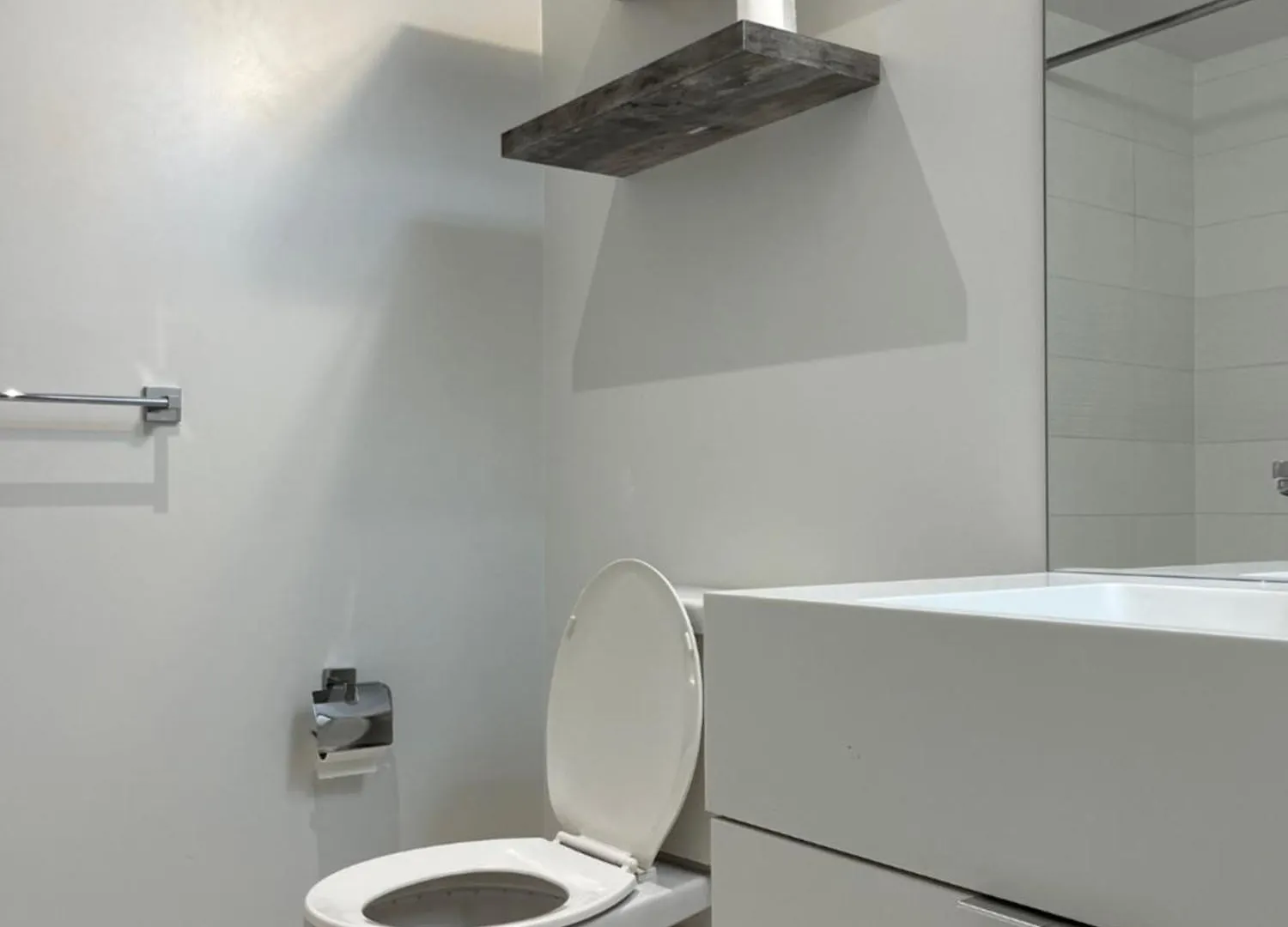 Axiom Suites Toronto Canada