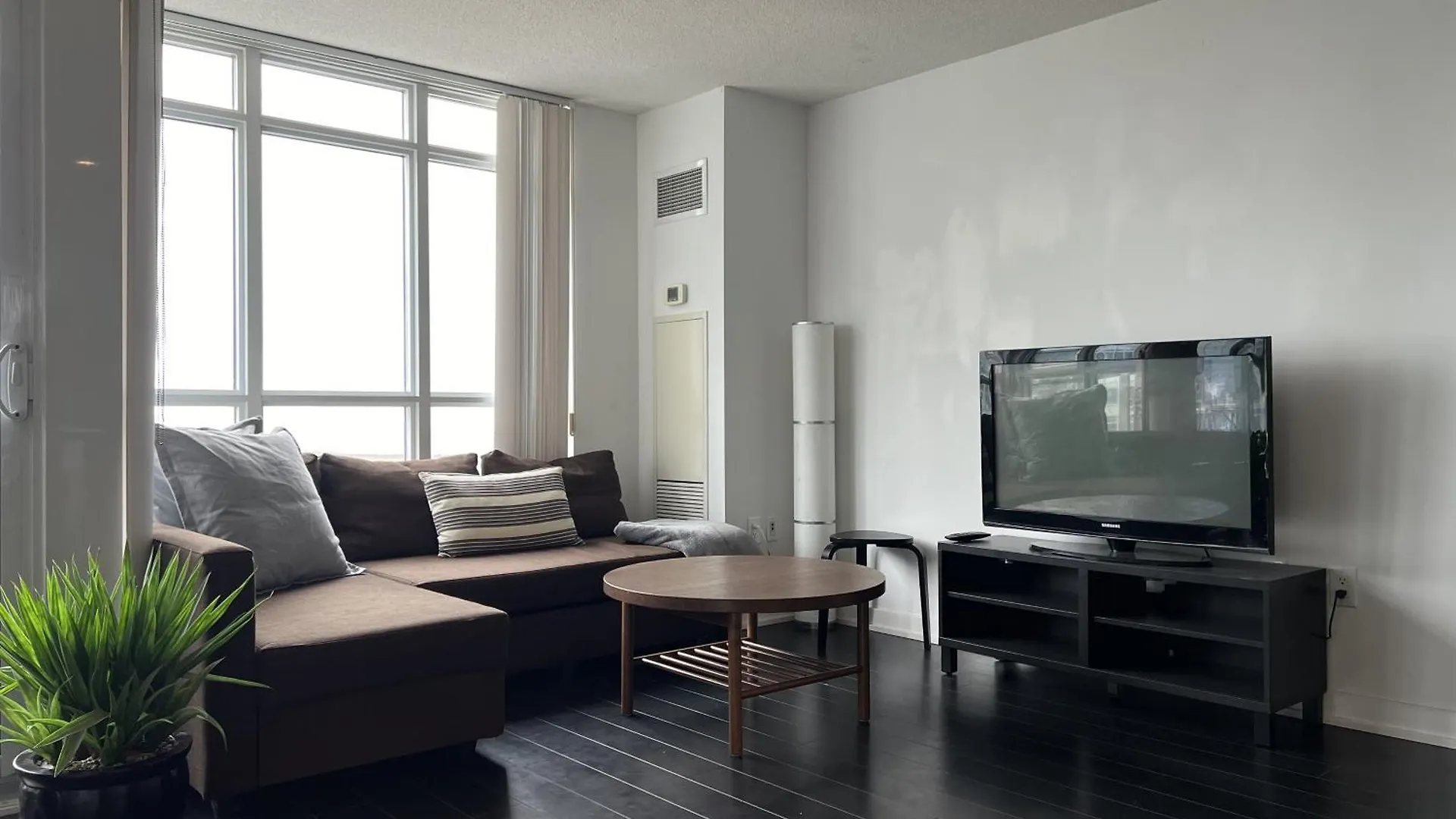 Axiom Suites Toronto Canada
